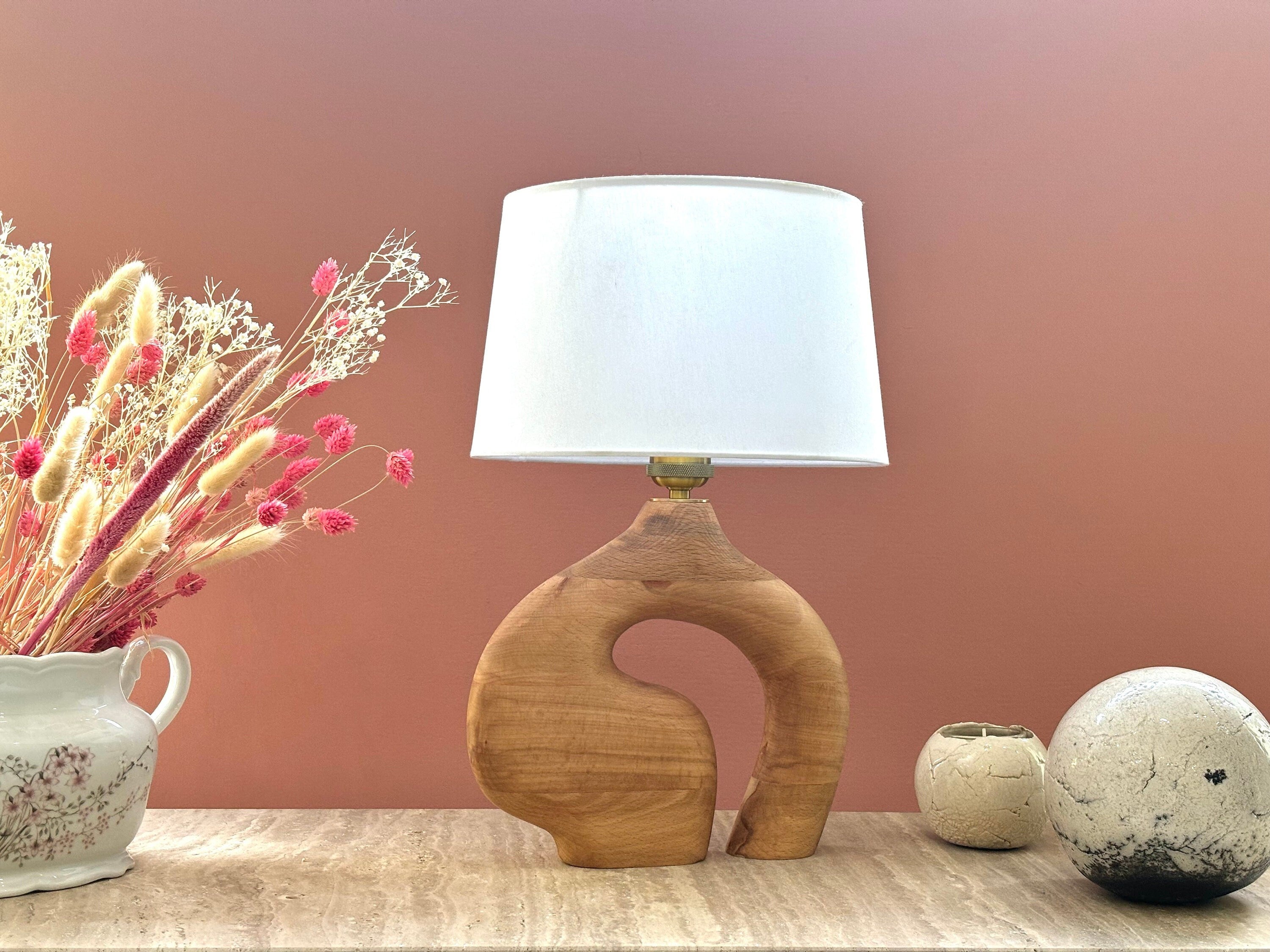 Lampe de chevet en bois massif recyclé faite à la main – Lampe de table décorative et naturelle 'STOMA'
