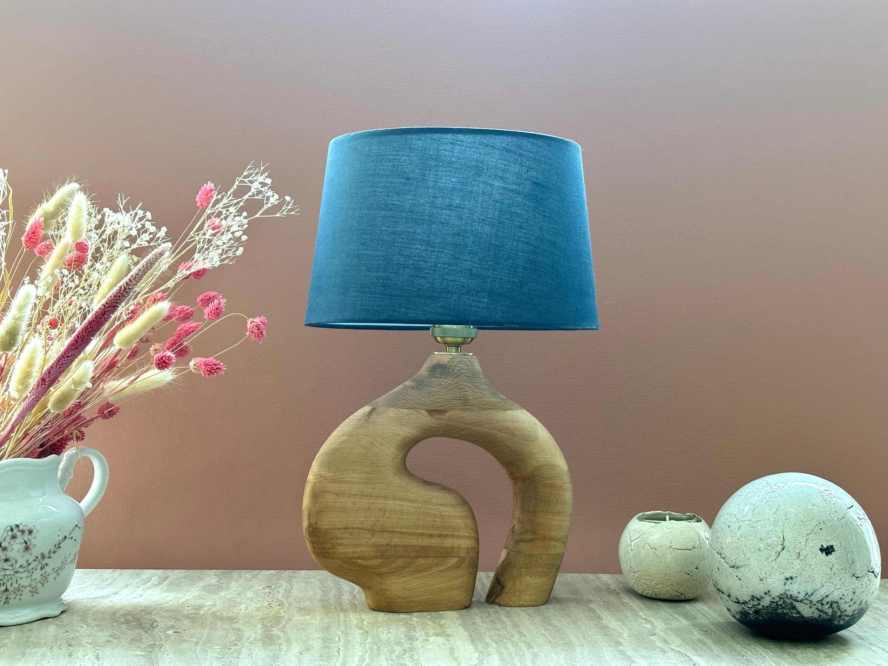 Lampe de chevet en bois massif recyclé faite à la main – Lampe de table décorative et naturelle 'STOMA'