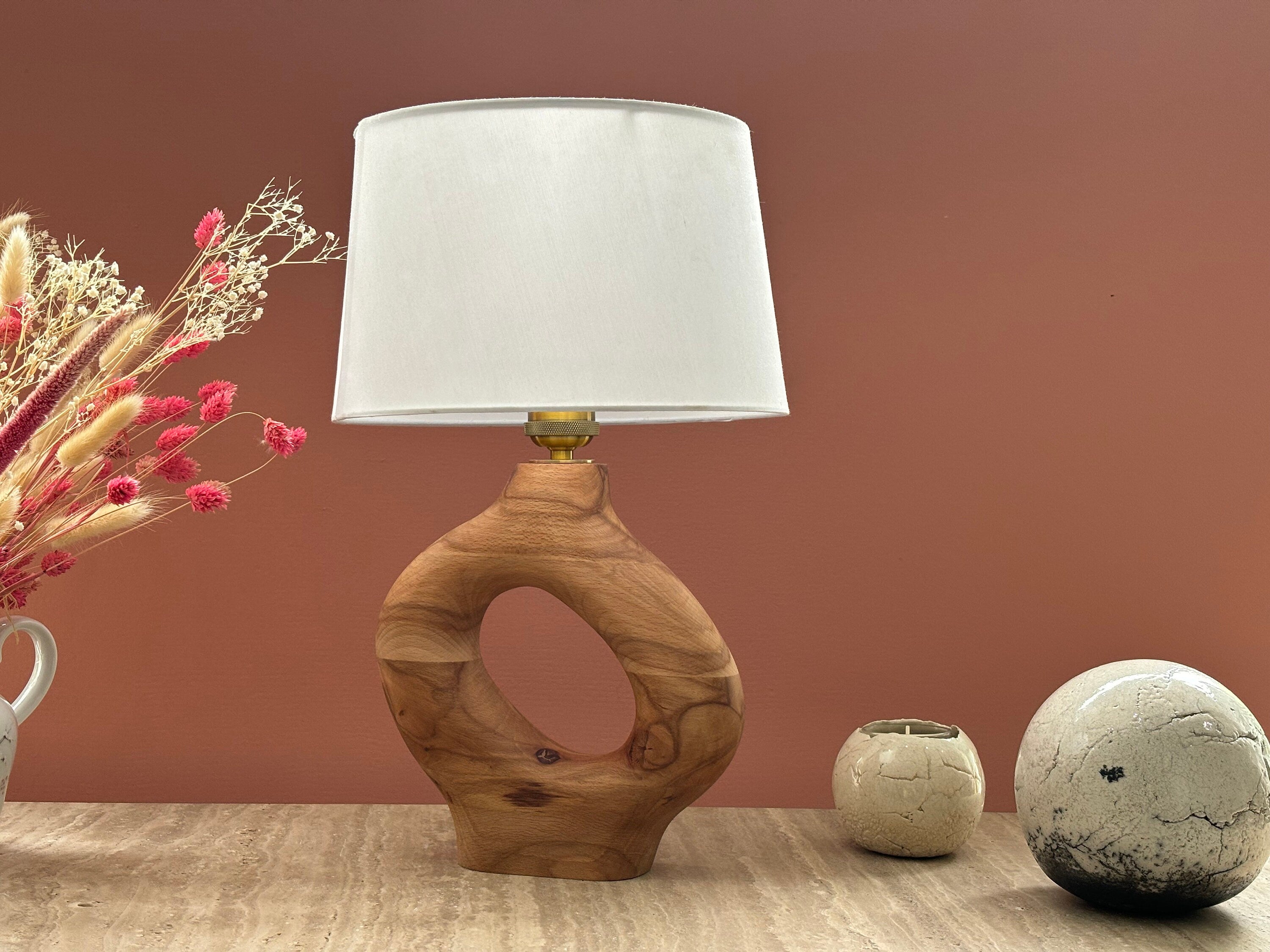 Lampe de chevet en bois massif recyclé – Lampe à poser décorative et naturelle pour salon ou chambre - Modèle 'TORN'