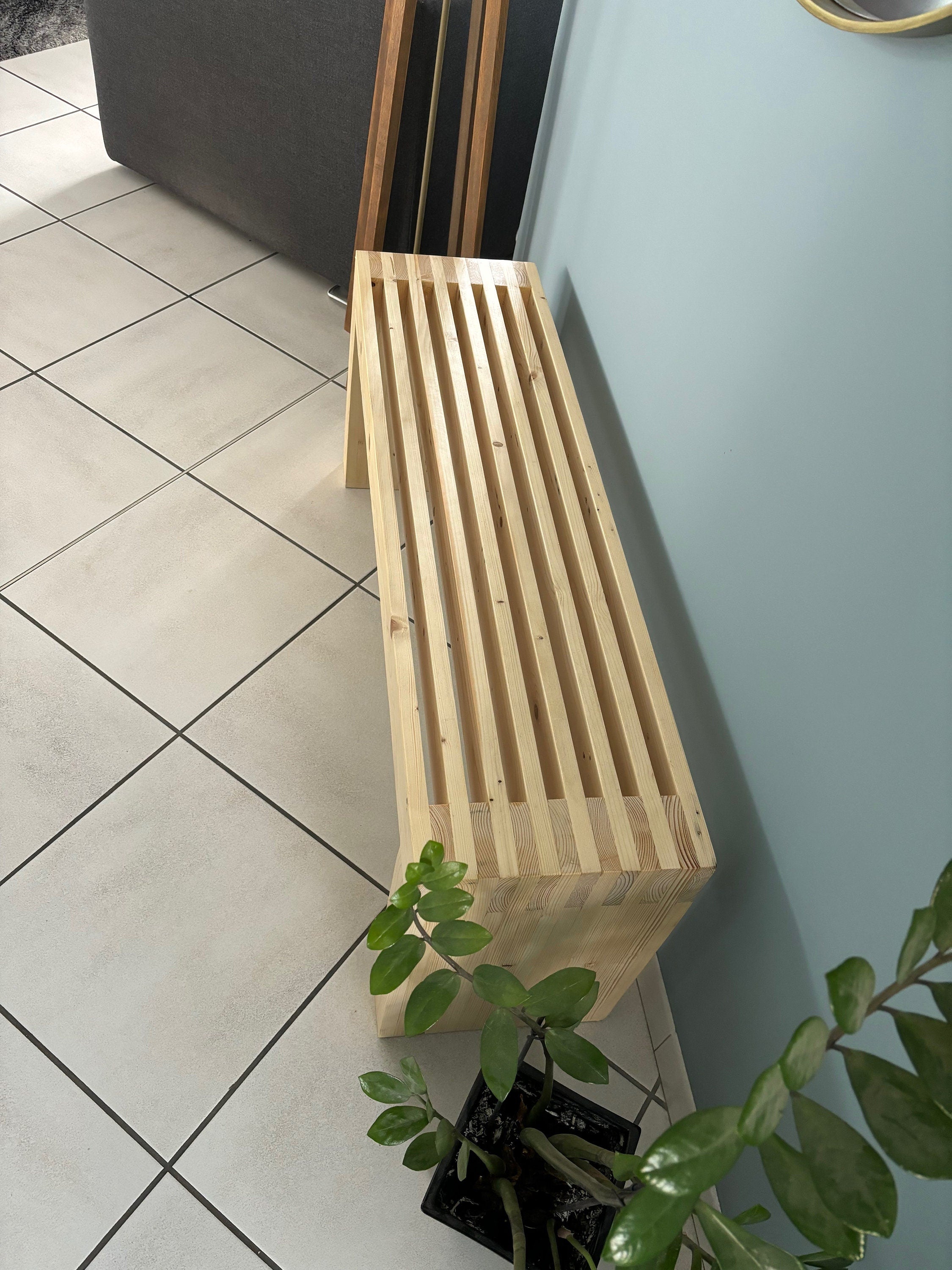 Banc en Bois Massif Recyclé pour Entrée - Éco-responsable et Élégant