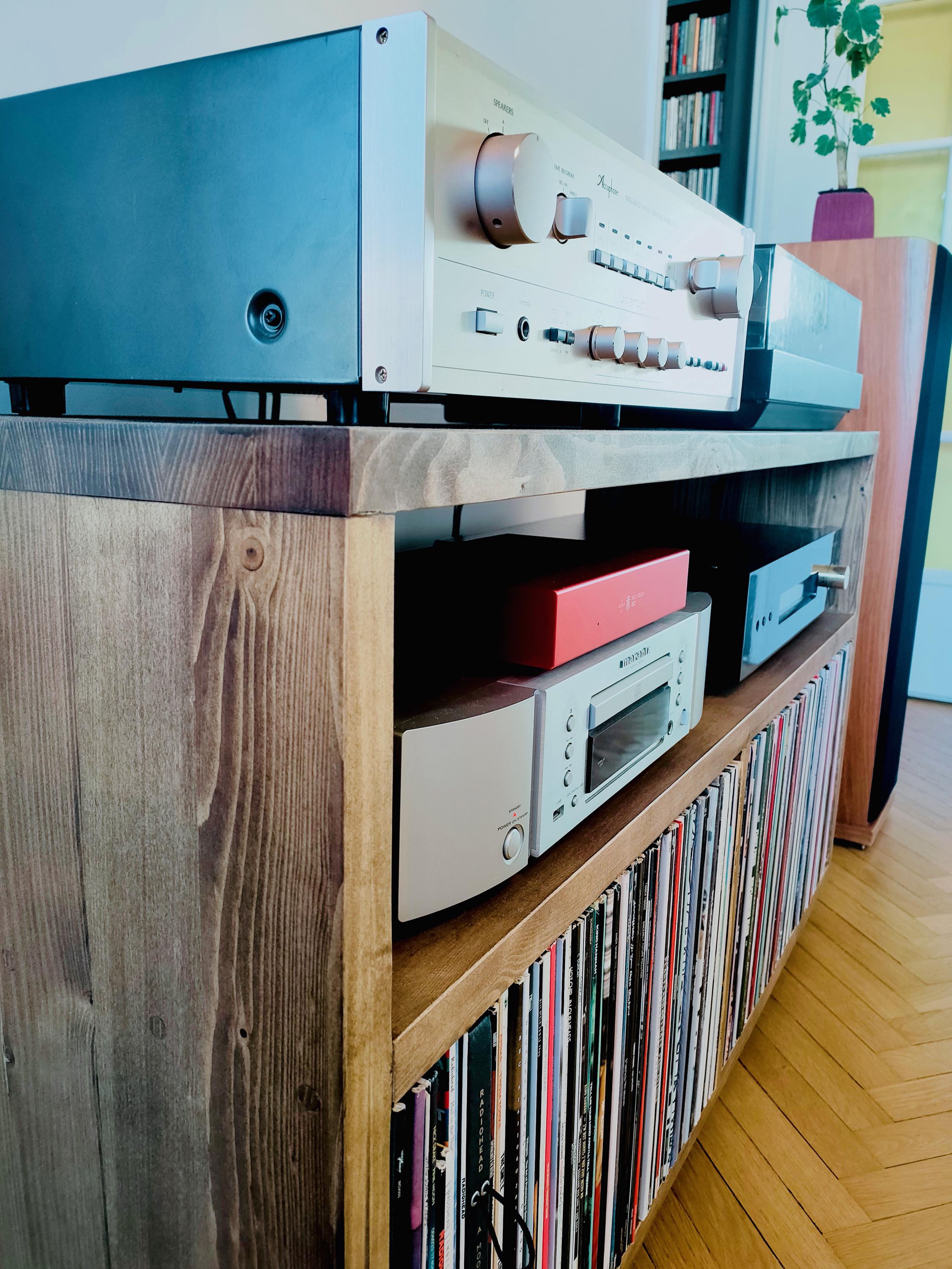 Meuble en bois pour tourne-disque et rangement vinyles – Design rétro en bois massif, idéal pour salon