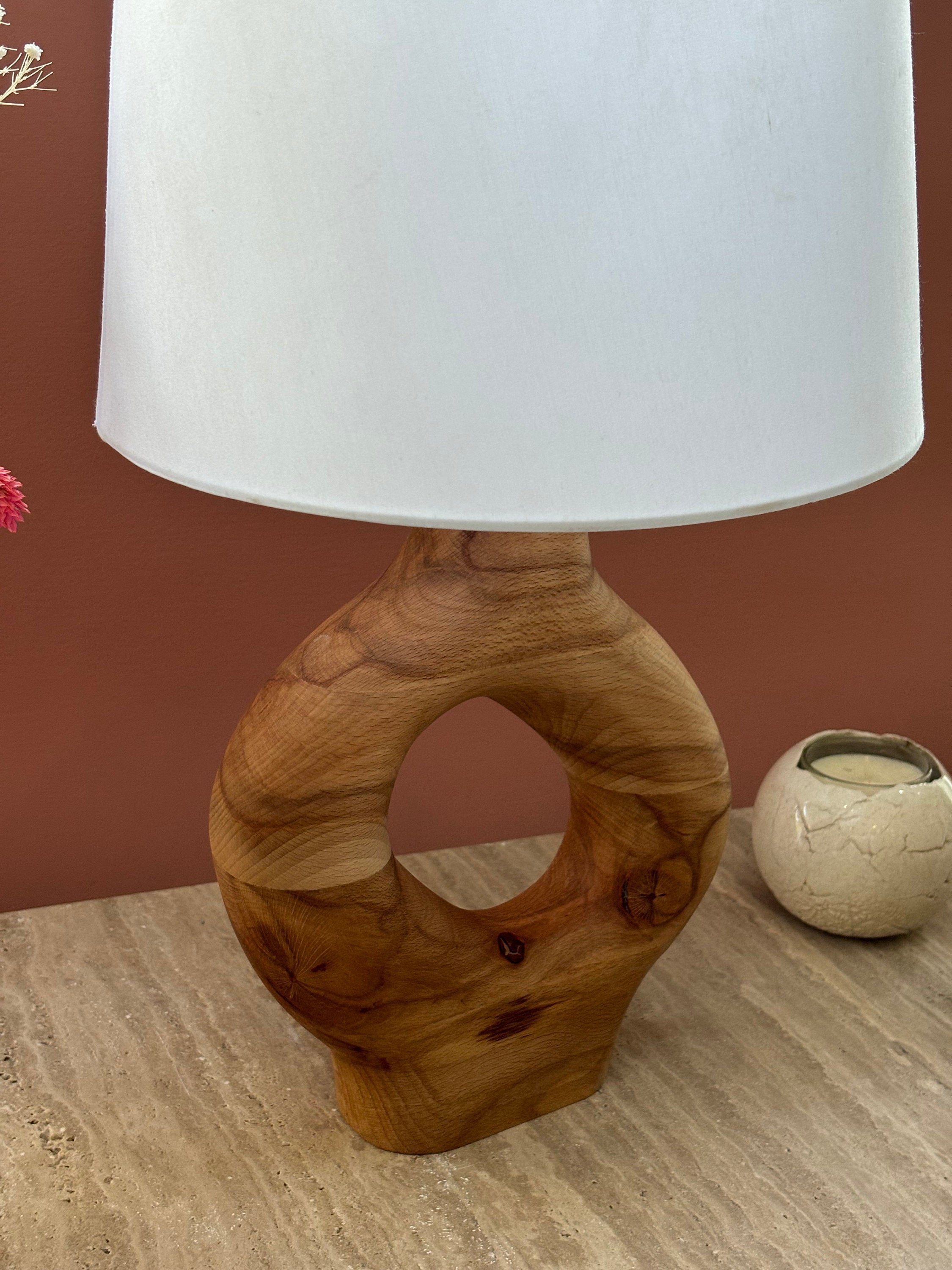Lampe de chevet en bois massif recyclé – Lampe à poser décorative et naturelle pour salon ou chambre - Modèle 'TORN'