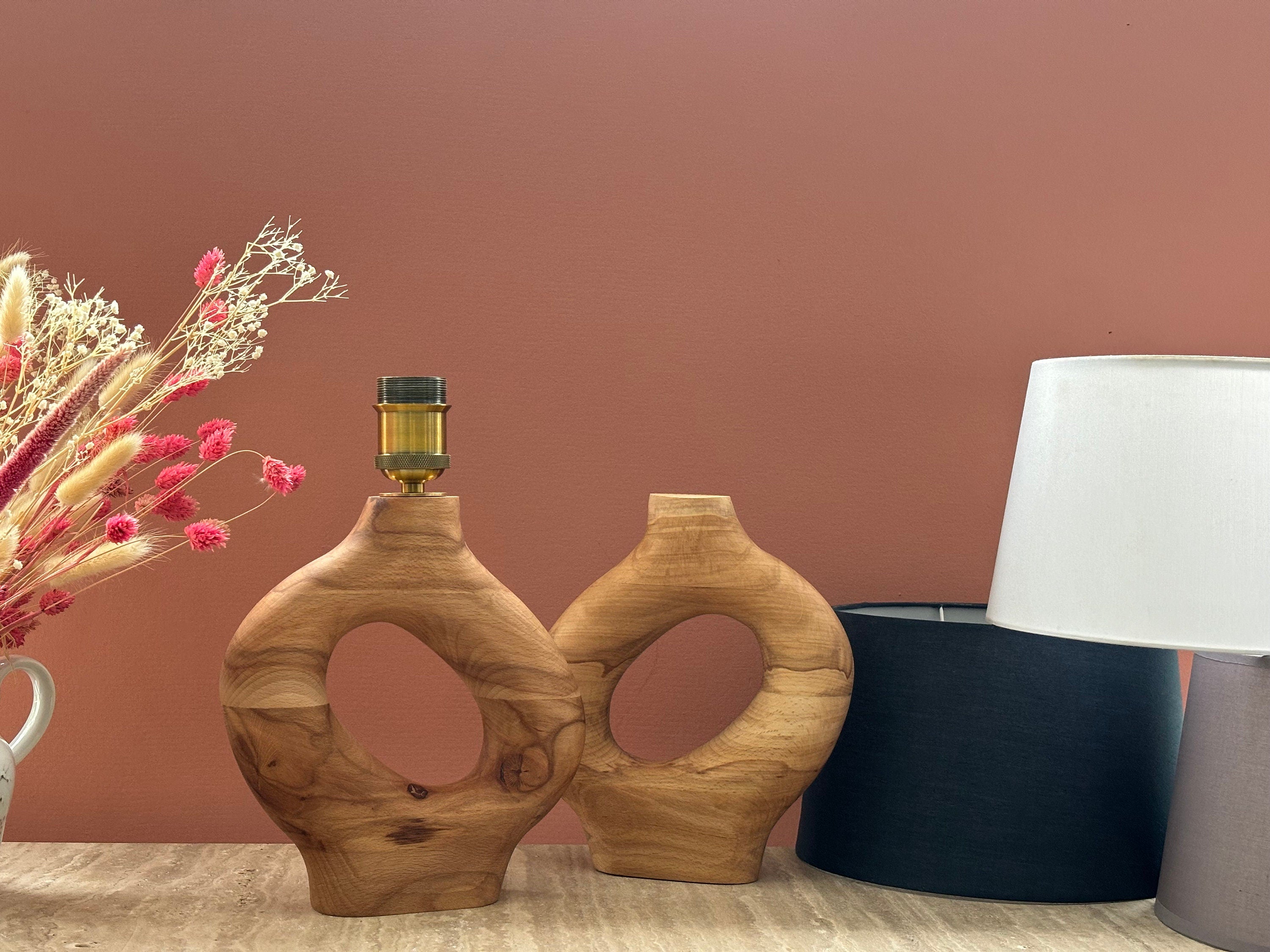 Lampe de chevet en bois massif recyclé – Lampe à poser décorative et naturelle pour salon ou chambre - Modèle 'TORN'