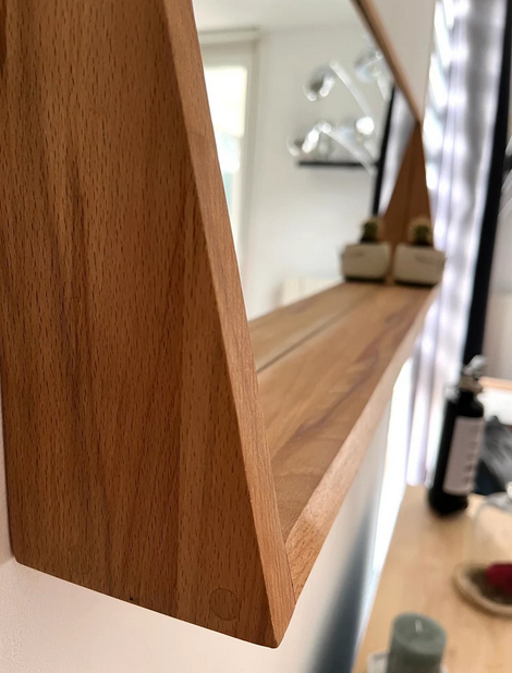 Miroir flottant rectangulaire en bois massif recyclé et sa petite étagère, fabriqué main